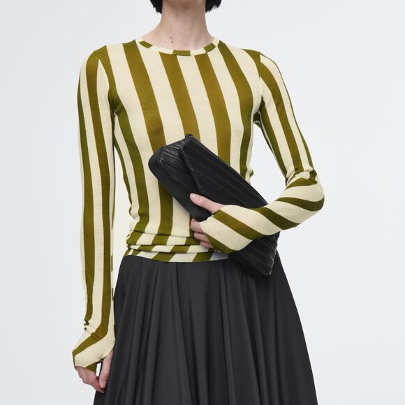 COS Tops - CREW-NECK MERINO WOOL TOP - GREEN / STRIPED